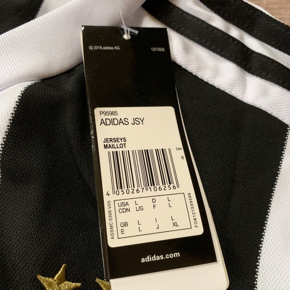 Juventus Ronaldo White Jersey - Picture 6 of 6